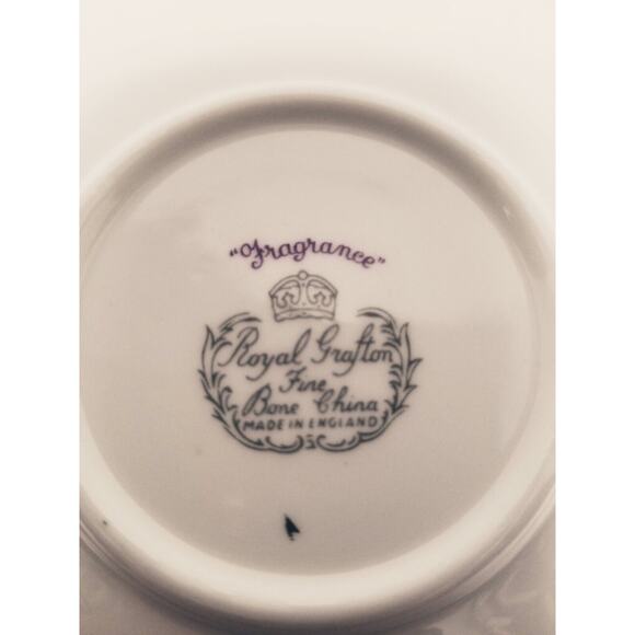 Fragrance Royal Grafton fine bone china made in England small plate item#224 - Picture 5 of 8